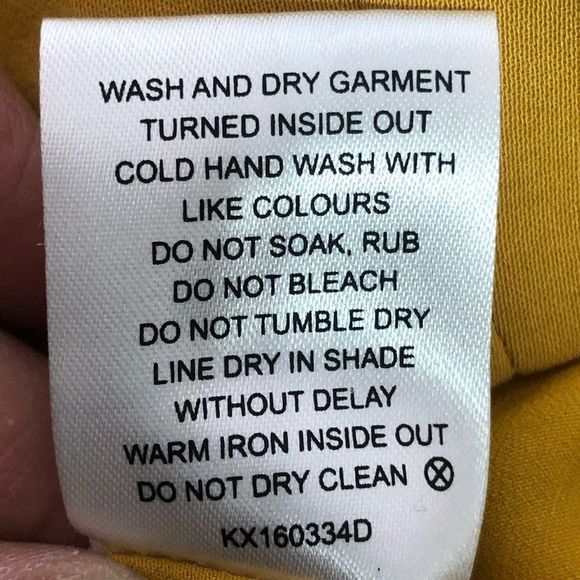 Keepsake dress the colour is a mustard with short sleeve size small - Picture 7 of 10